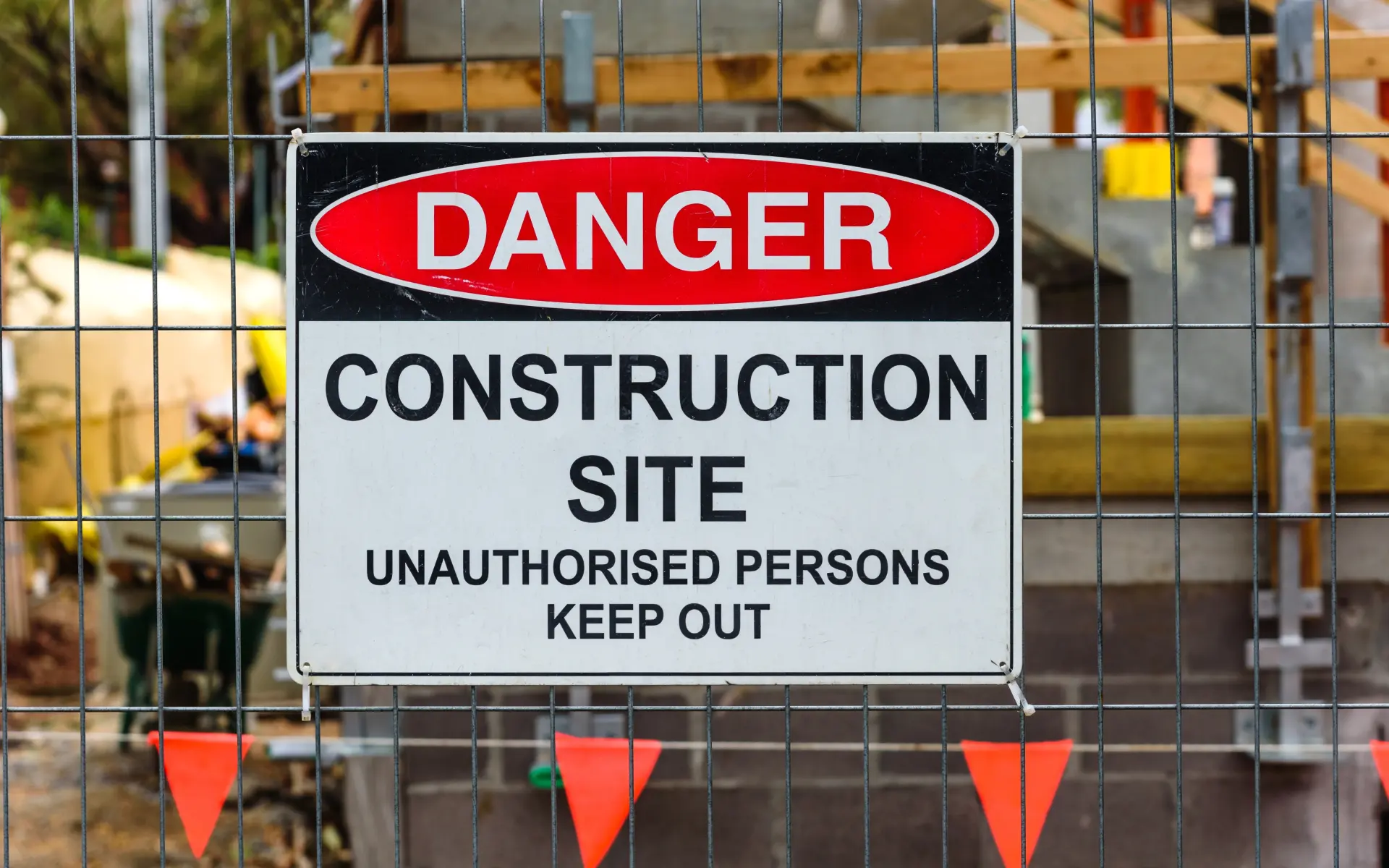 Keeping Workers Safe with Proper Site Lighting